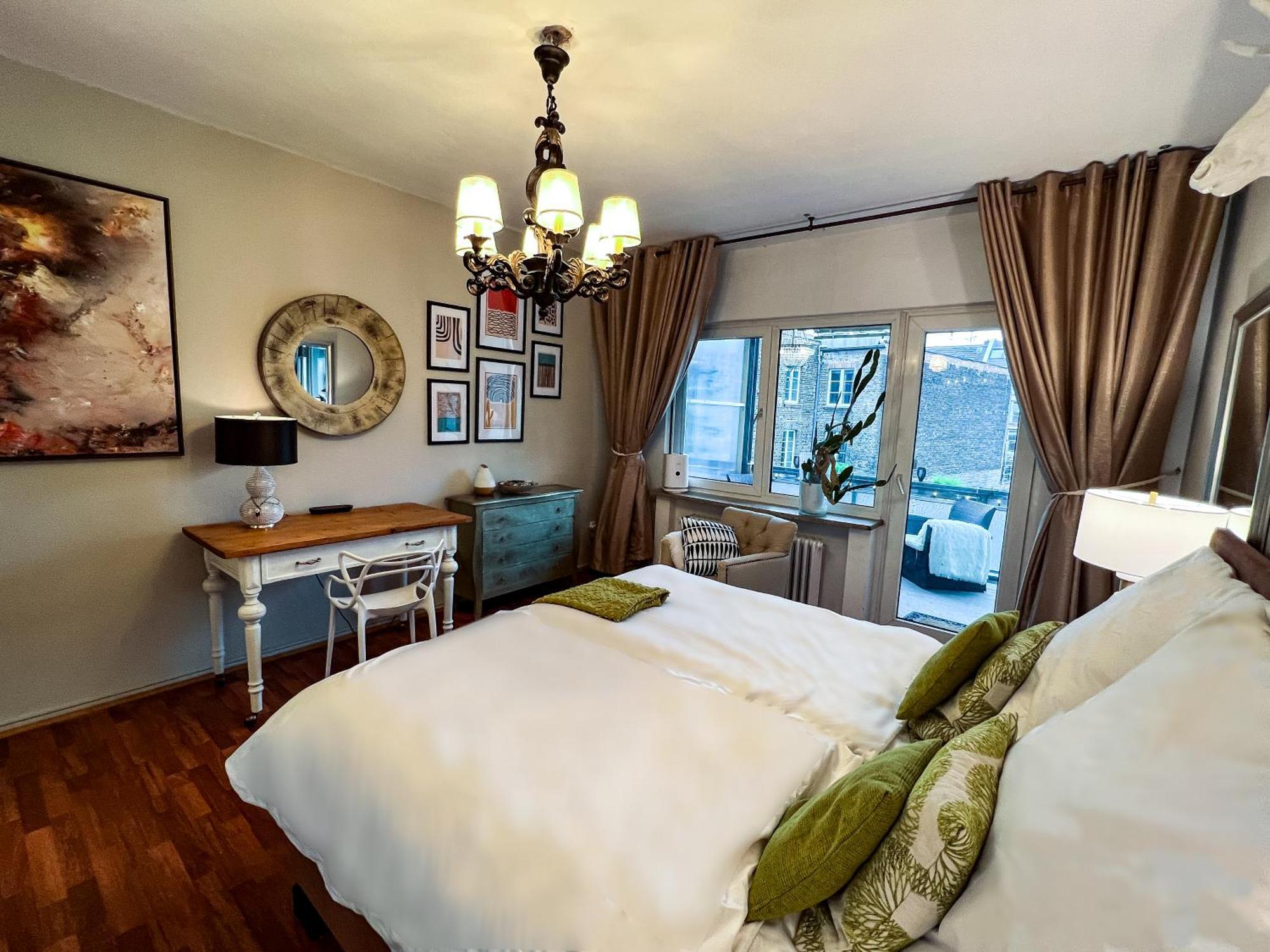 Big, Central And Charming Apartment On Schaafenstrasse โคโลญ ภายนอก รูปภาพ